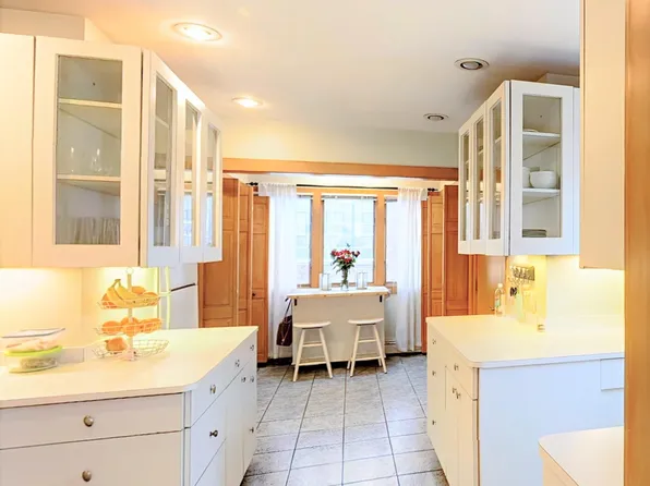 95 Heath St #3, Somerville, MA 02145