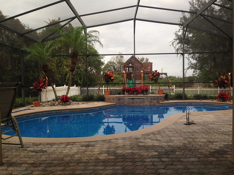 1st image of 204 Alexandra Woods Dr