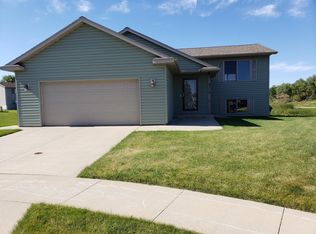 5968 Belfry Ln NW, Rochester, MN 55901
