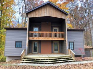 27 Roxbury Dr, Athens, OH 45701