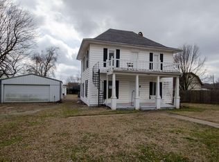 135 Main St, Halltown, MO 65664