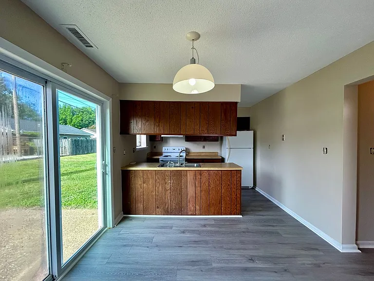 509 Chownings Dr — Photo 5