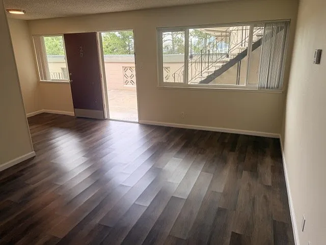 1580 Higgins Way #2 — Photo 4