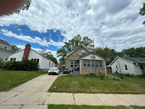 1329 S 89th St Photo 1