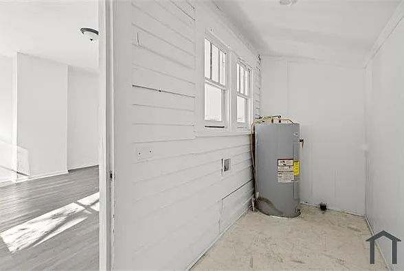 1217 Fulton Ave — Photo 6