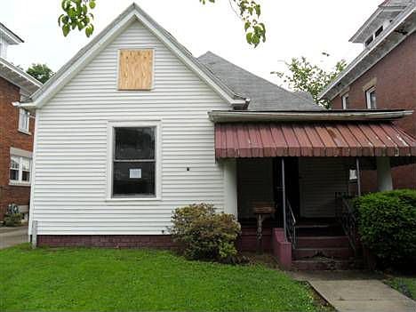 1st image of 1802 Hutchins St
