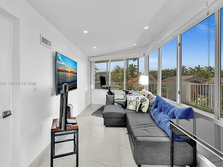 9257 Bay Dr — Photo 26