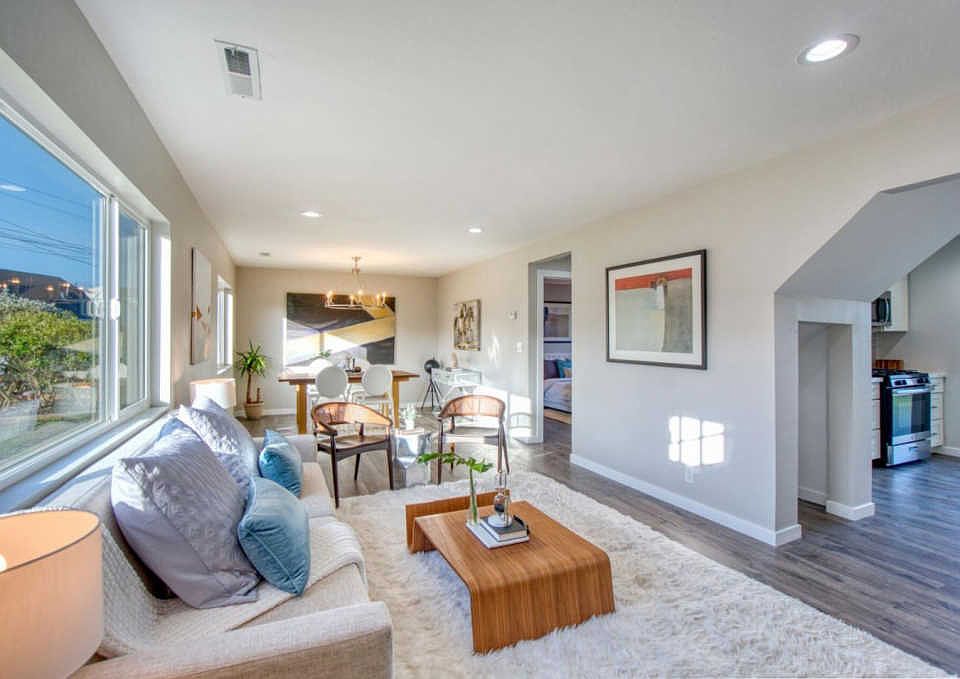 1st image of 308 Heathcliff Dr