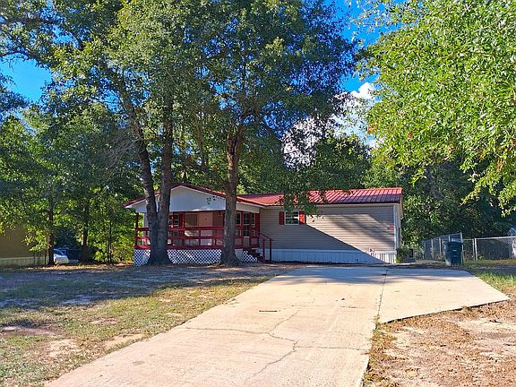 3rd image of 114 Little Oak Ct