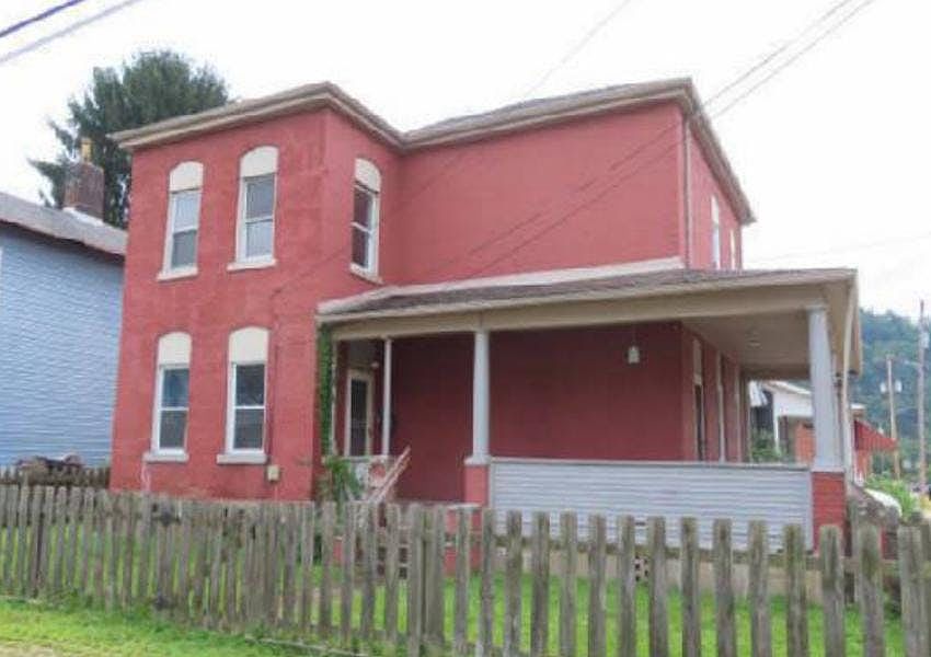 1st image of 512 8th St