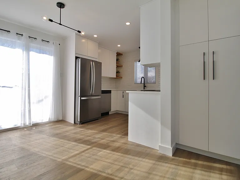 2138 Saunderson Dr #1 — Photo 8