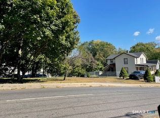 93 Division St, Ansonia, CT 06401