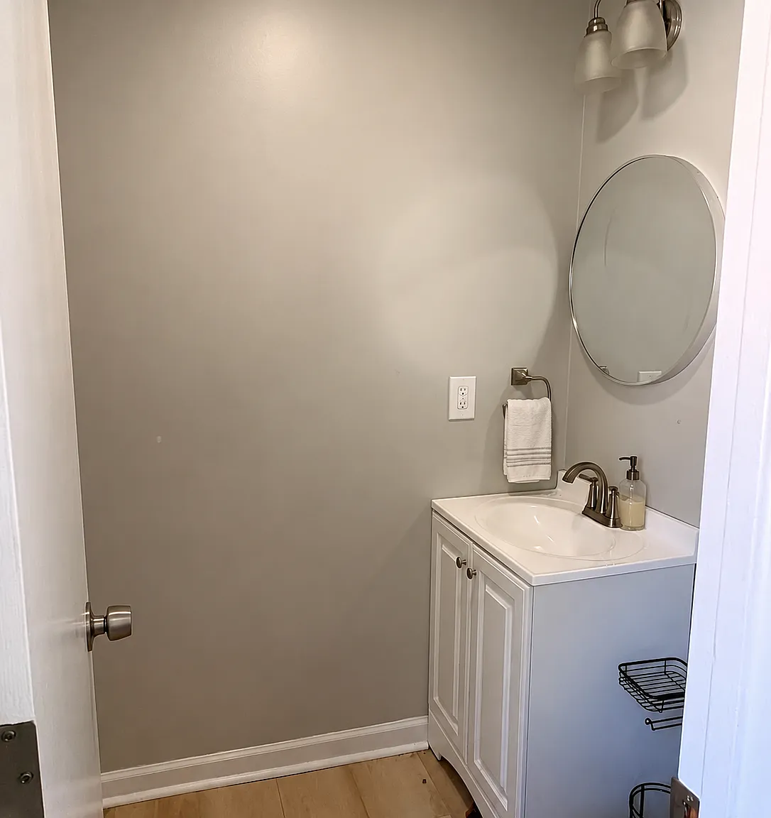5 bed, 2.5 bath, 2088 sqft, $3,250 — Photo 3