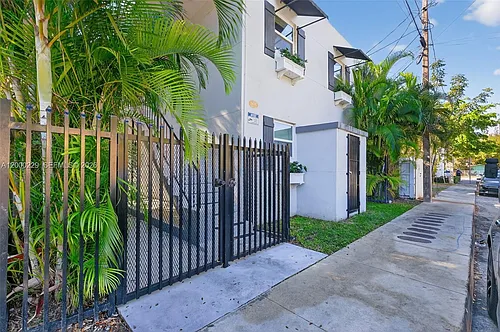 3676 Oak Ave #7 Photo 1