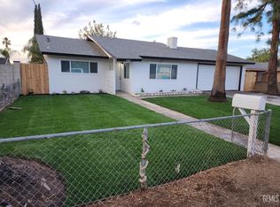 9908 San Fernando St, Lamont, CA 93241