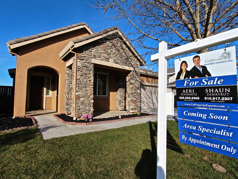 1st image of 1589 Cherry Blossom Ln