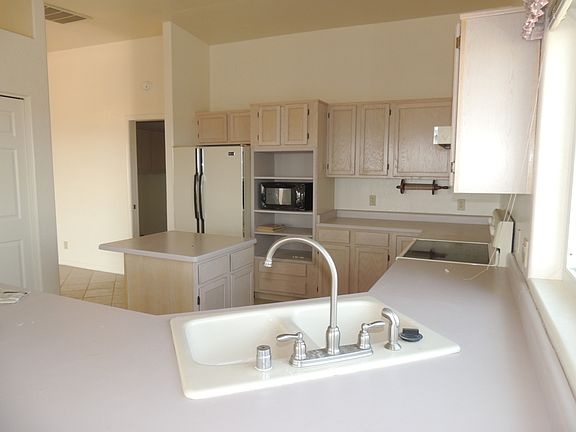 5th image of 3871 Canyon Cove Dr
