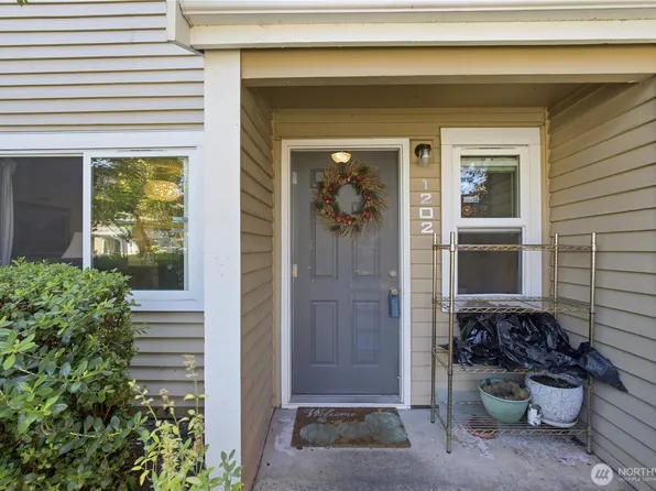 23707 13th Place S #1202, Des Moines, WA 98198