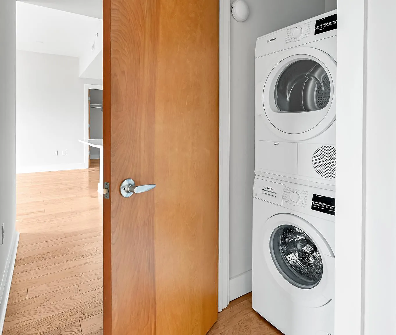 3 bed, 1500 sqft, $3,300 — Photo 3