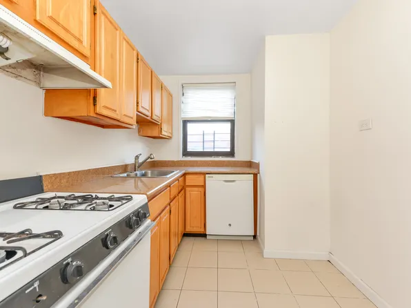 1165 East 54th Street image 10 of 21