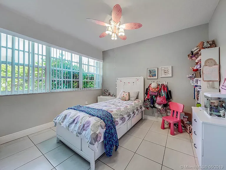 5322 Orduna Dr — Photo 15