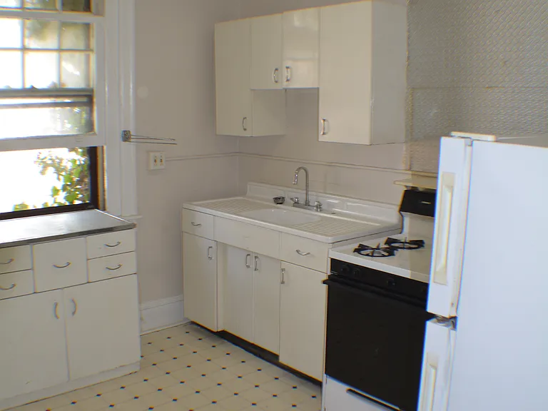 510 W Manheim St #2 — Photo 4