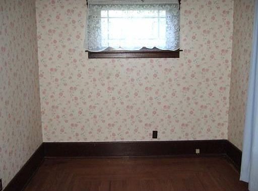 4th image of 1728 Bradley Ave