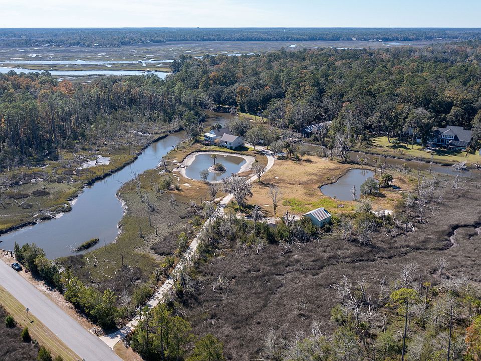 1st image of 104 Sheffield Island Rd