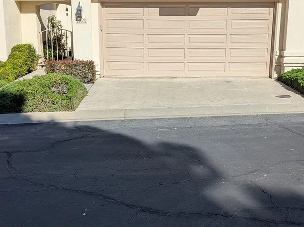 29665 Castle Creek Ln, Escondido, CA 92026