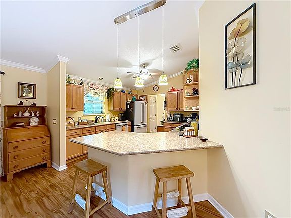 4th image of 1016 MATTHEW AVENUE