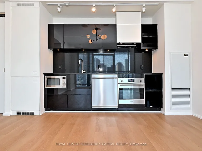 125 Peter St #2308 — Photo 14
