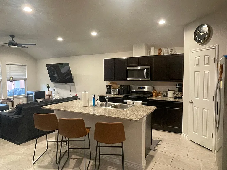 2329 Quiet Ln — Photo 3