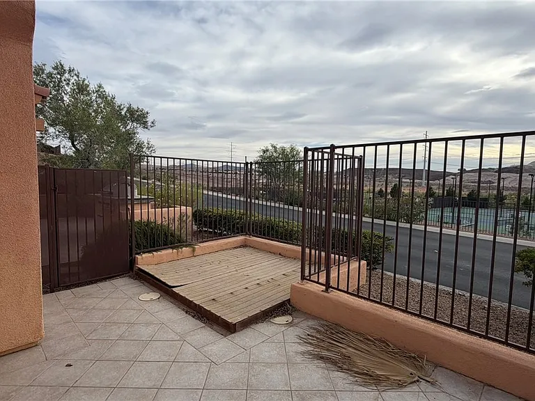 1274 Calcione Dr — Photo 34