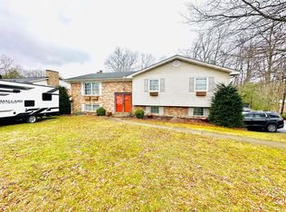 204 Grist Mill Dr, Beckley, WV 25801