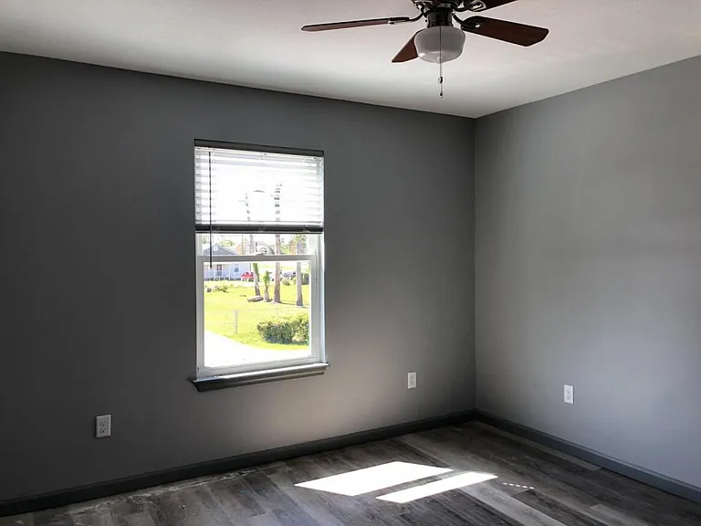 1234 Grace Ave — Photo 22