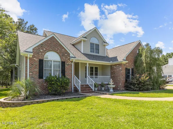 160 Yacht Club Drive, Newport, NC 28570