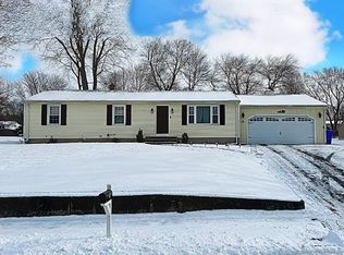 257 Manor Rd, Plantsville, CT 06479