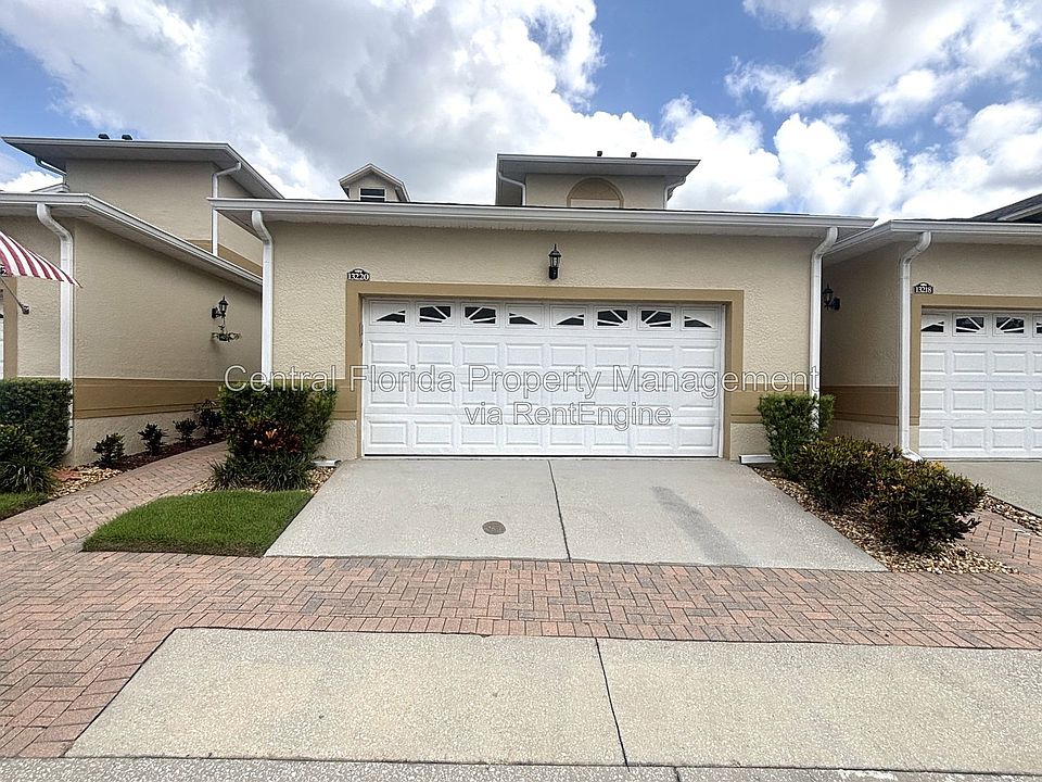 1st image of 13220 Fountainbleau Dr