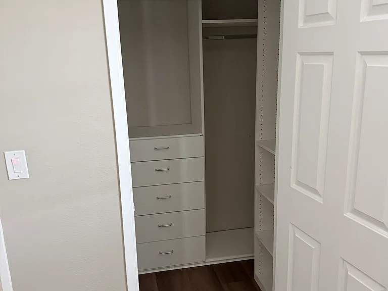 3028 E Vermillion St — Photo 31