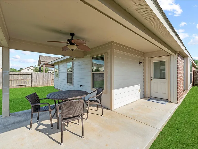 26006 Windy Prairie Ct — Photo 34