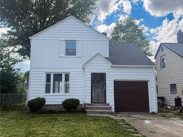 3928 Strandhill Rd, Cleveland, OH 44128