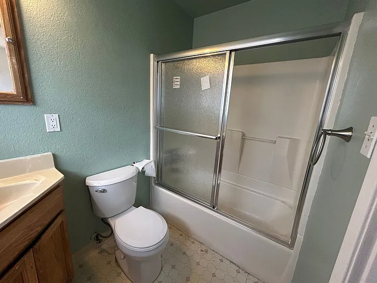 1430 Linwood Dr — Photo 13