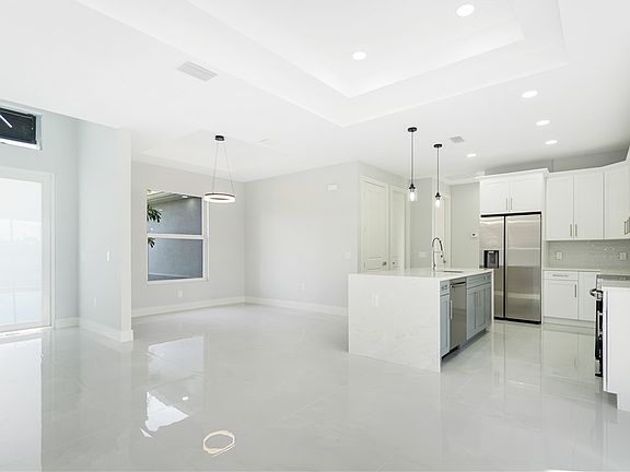 4th image of 1103 Pine Ave