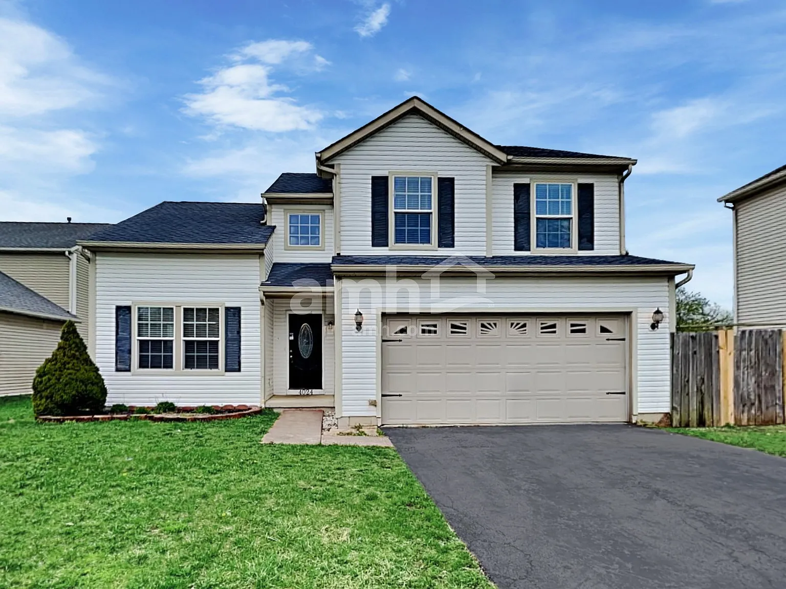 4 bed, 2.5 bath, 2129 sqft, $2,465 — Photo 1