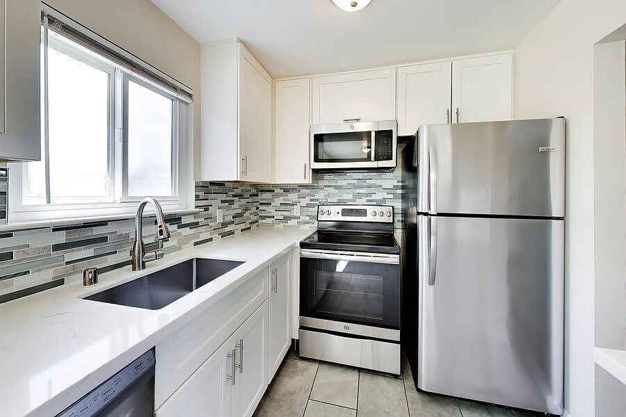 1st image of 227 Madrone St #3