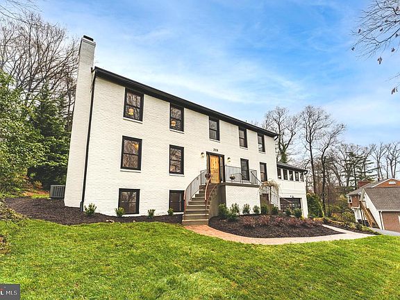 4th image of 2108 Whiteoaks Dr