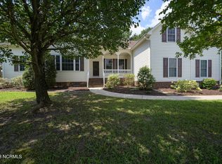 141 Hilda Dr, New Bern, NC 28562