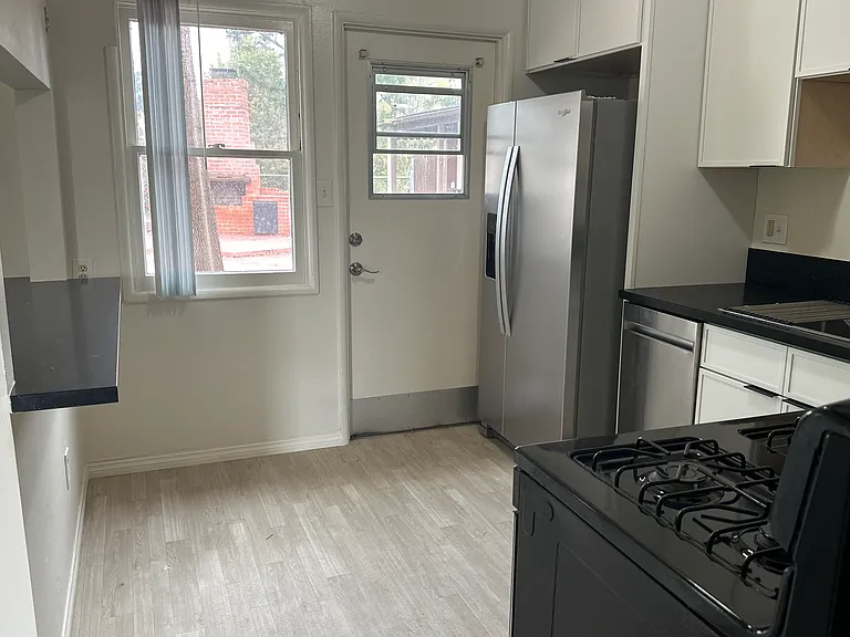 3136 Natchez Ave #A — Photo 27