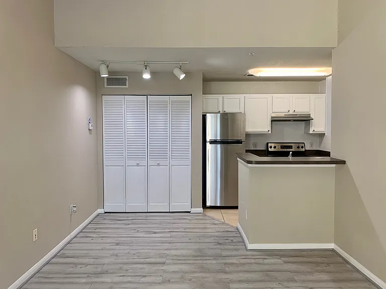 9061 Lee Vista Blvd #1302 — Photo 5