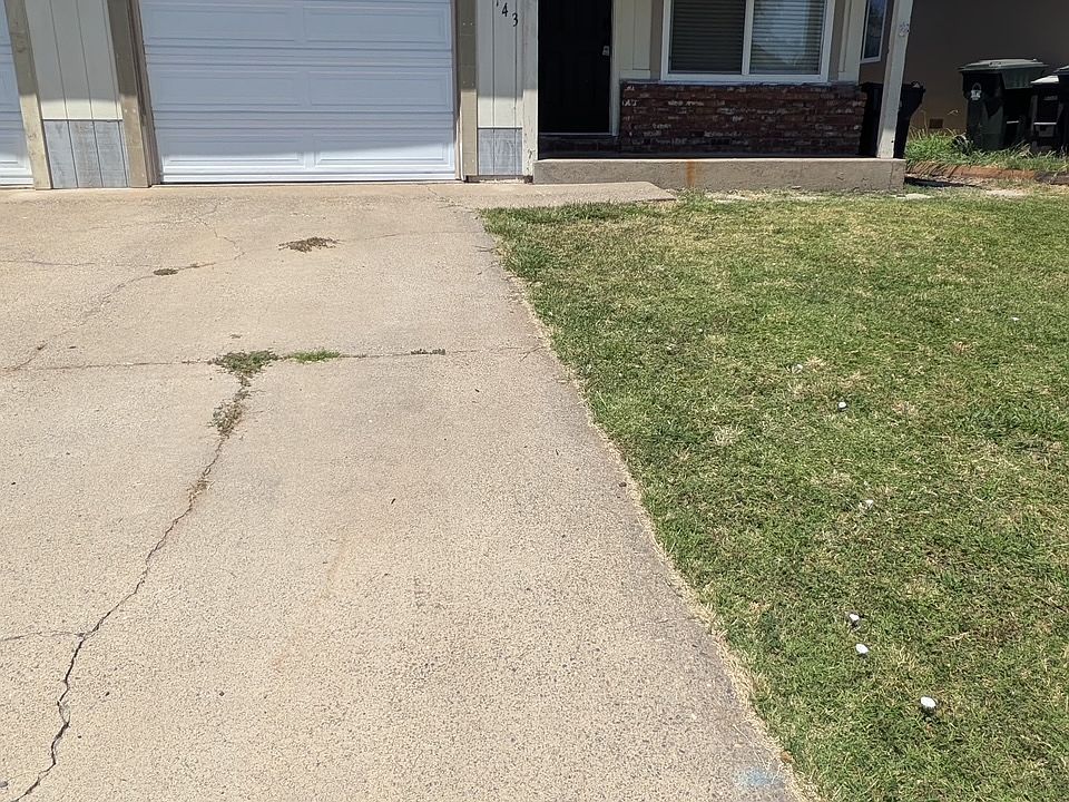 1st image of 10143 De Soto Way